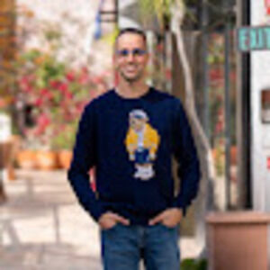 Meet your Posher, Uria